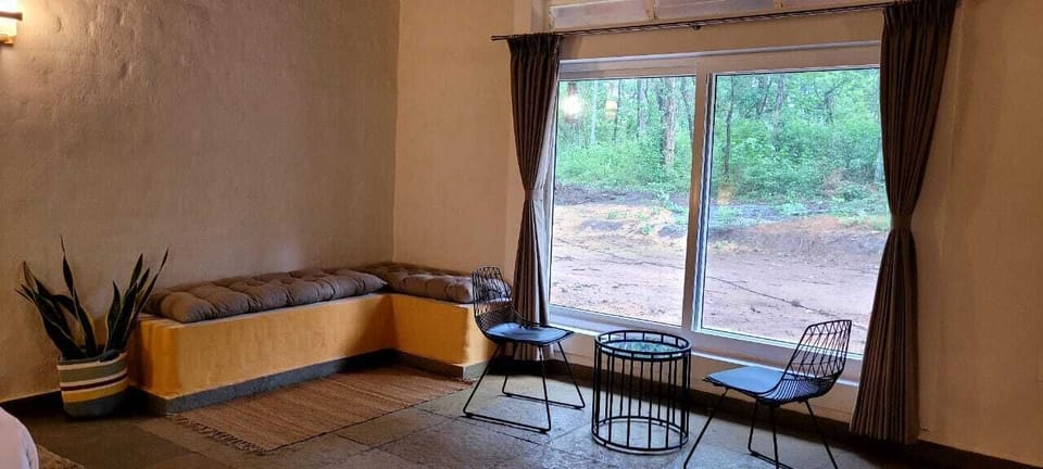 Double or Twin Room | Desk, free WiFi