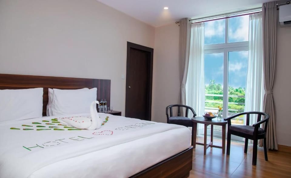 Deluxe Double Room, Multiple Bedrooms | Premium bedding, blackout drapes, free WiFi