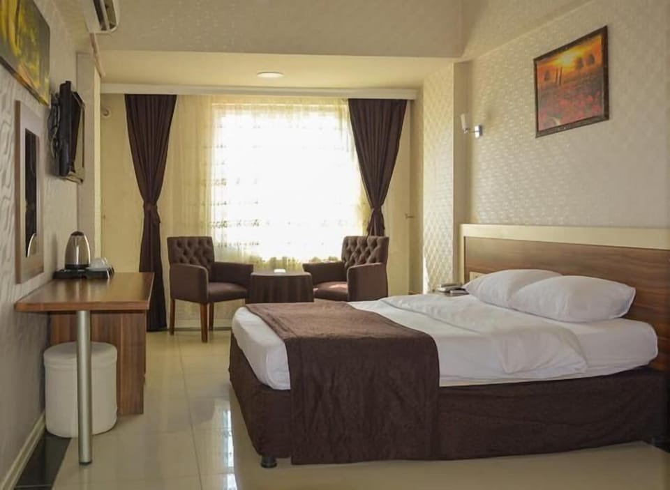 Comfort Double Room, Multiple Beds | Free WiFi