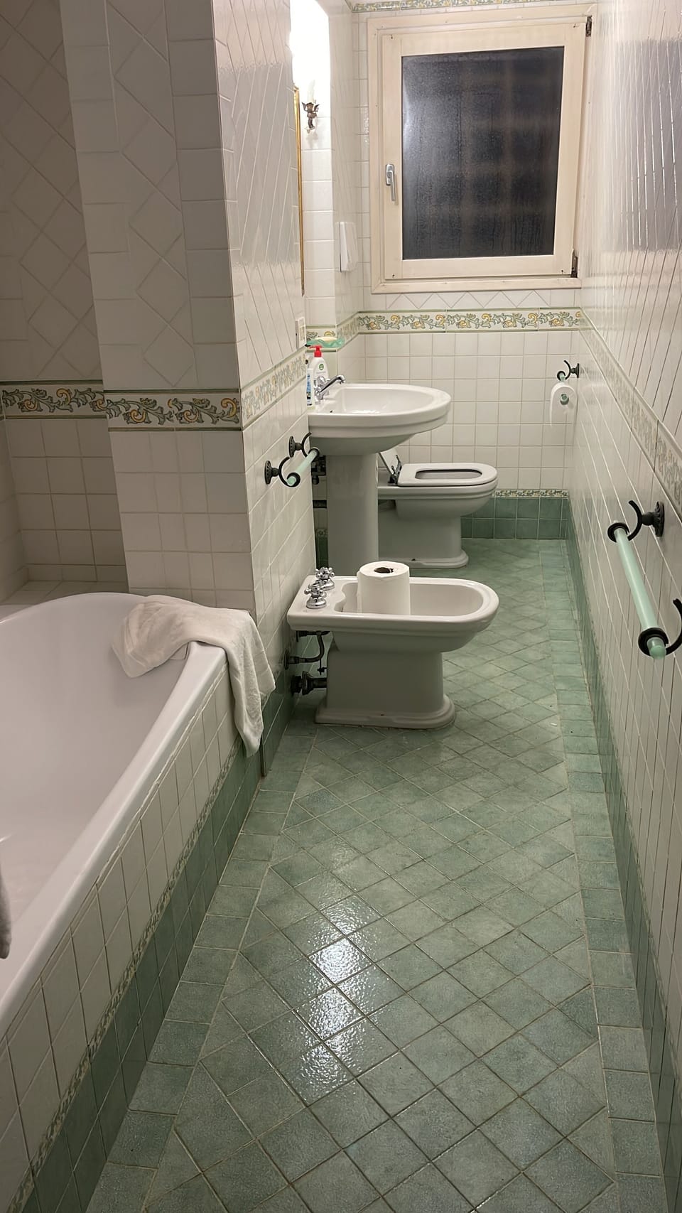Free toiletries, hair dryer