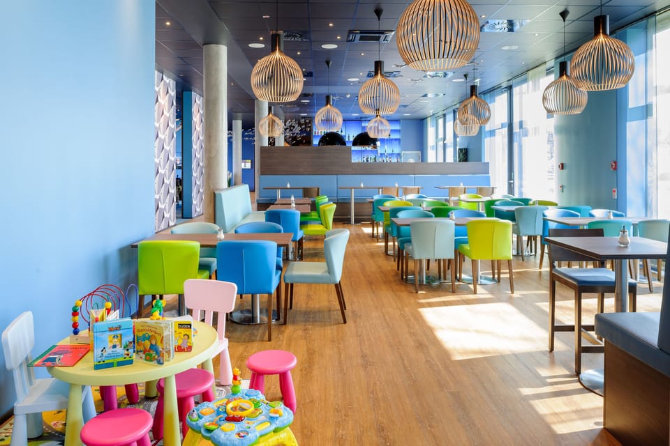 Buffet breakfast on weekdays (EUR 15.00 per person)