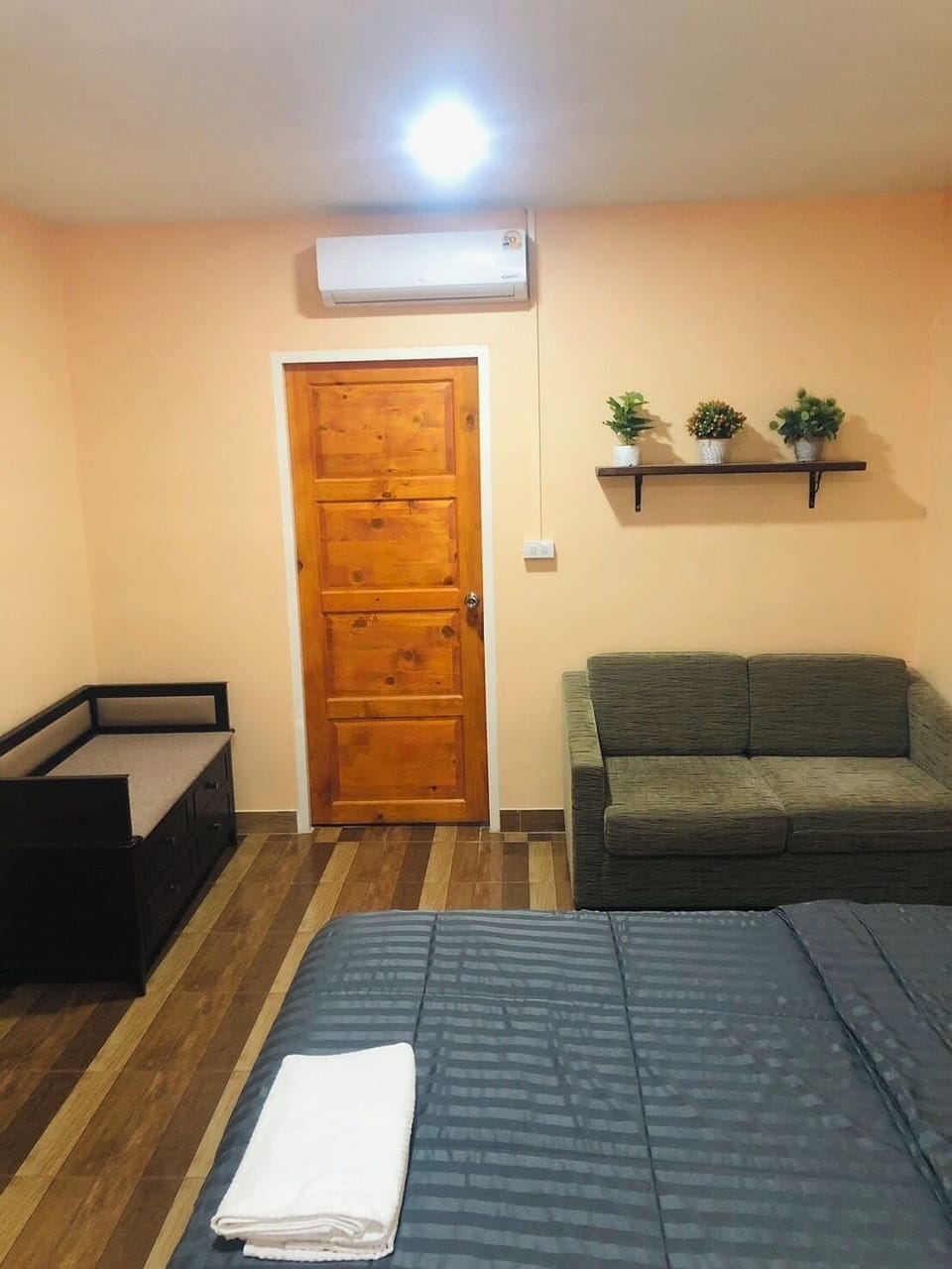 Basic Room | Free WiFi, bed sheets