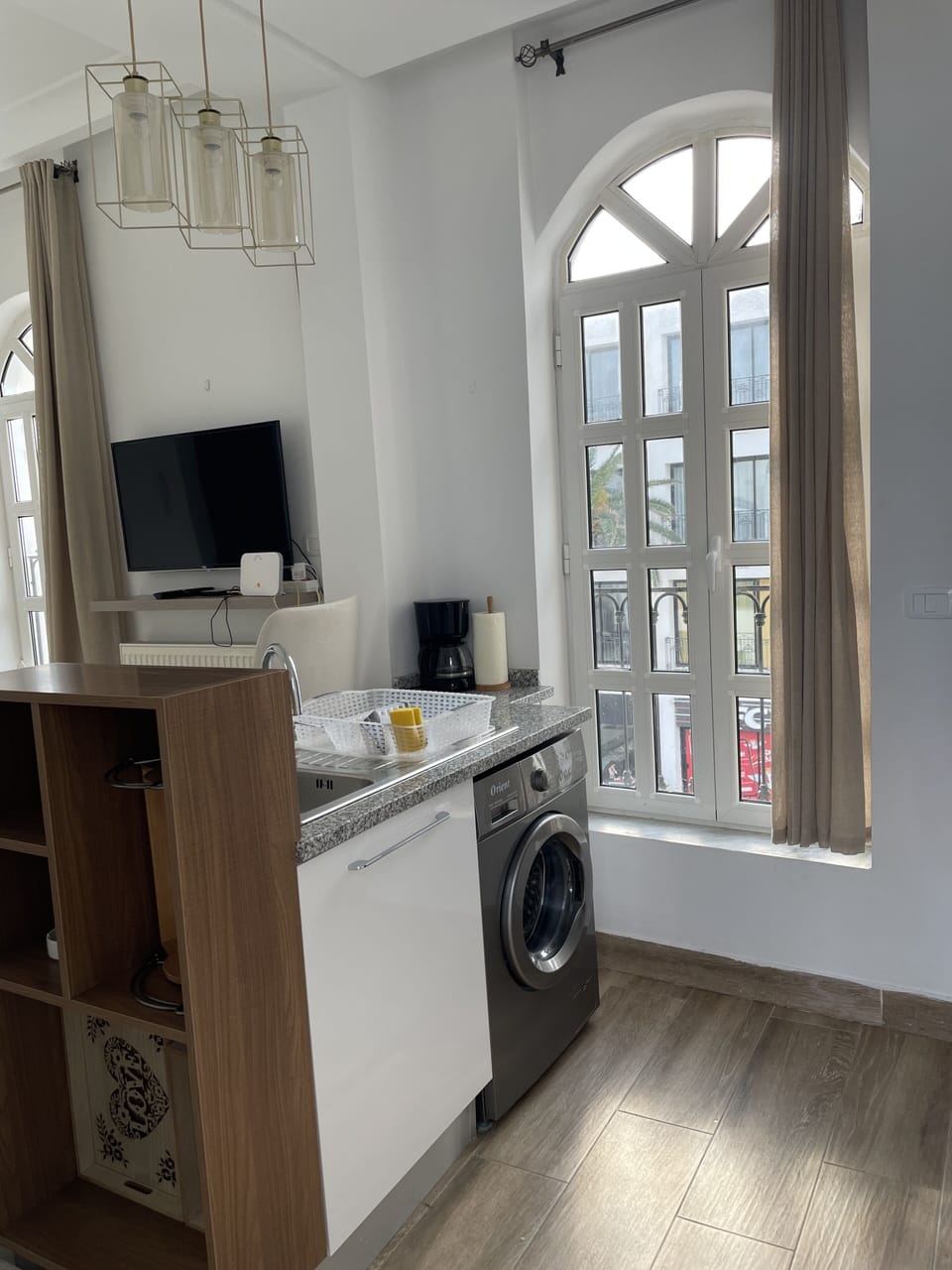 Comfort Apartment | Private kitchen | Fridge, microwave, oven, electric kettle