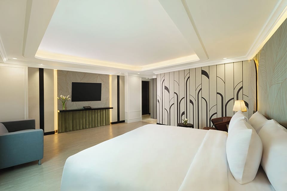 Grand Double Room, 1 Bedroom, Pool View | In-room safe, iron/ironing board, free WiFi