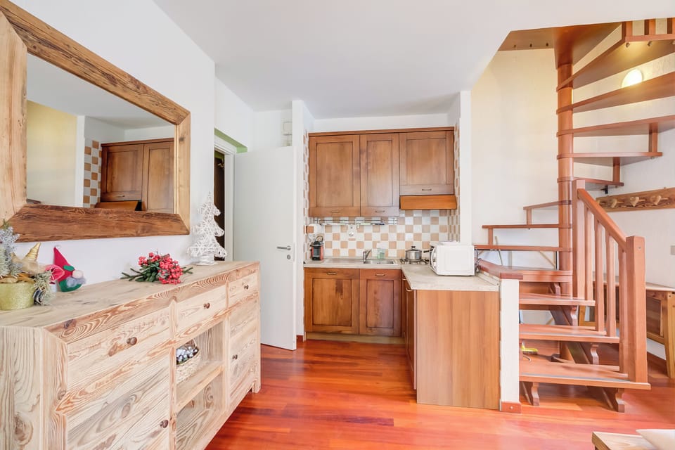 Family Apartment, 2 Bedrooms, Balcony (La Torre In The Center Of Town) | Interior