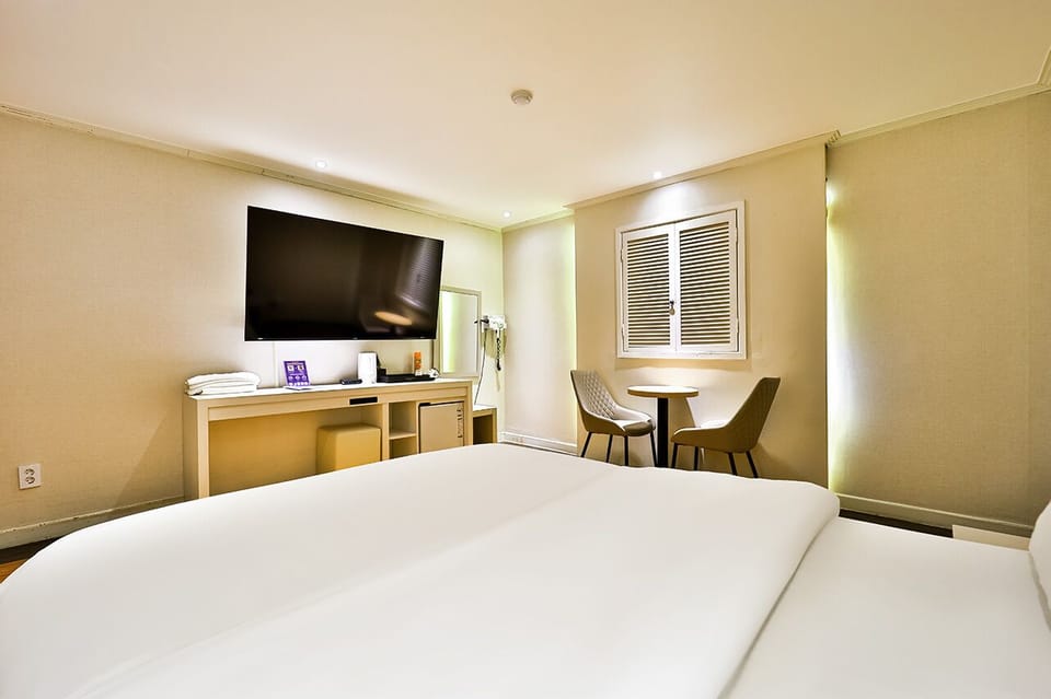 Deluxe Double Room | Free WiFi