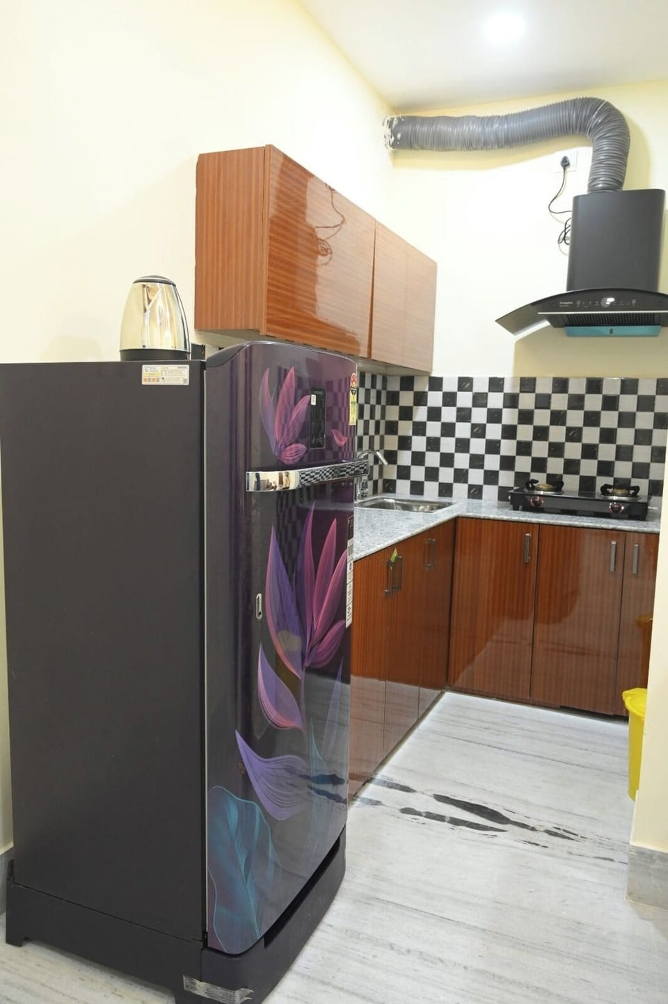 Luxury Studio Suite | Private kitchen | Electric kettle