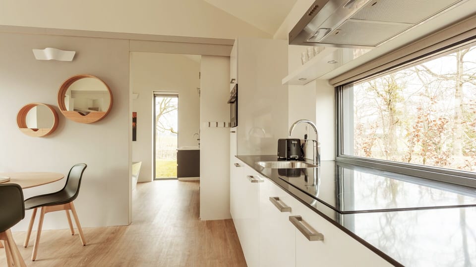Suitelodge Pets allowed | Private kitchen | Microwave, oven, stovetop, dishwasher