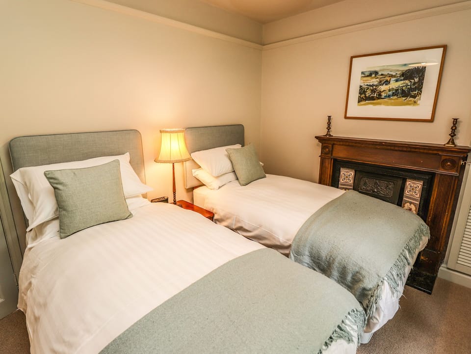 3 bedrooms, individually decorated, individually furnished, free WiFi