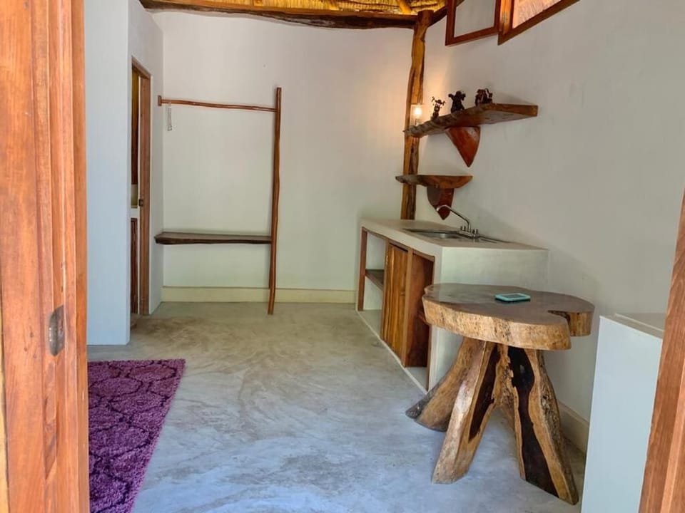 Comfort Cabin | 1 bedroom, individually decorated, bed sheets