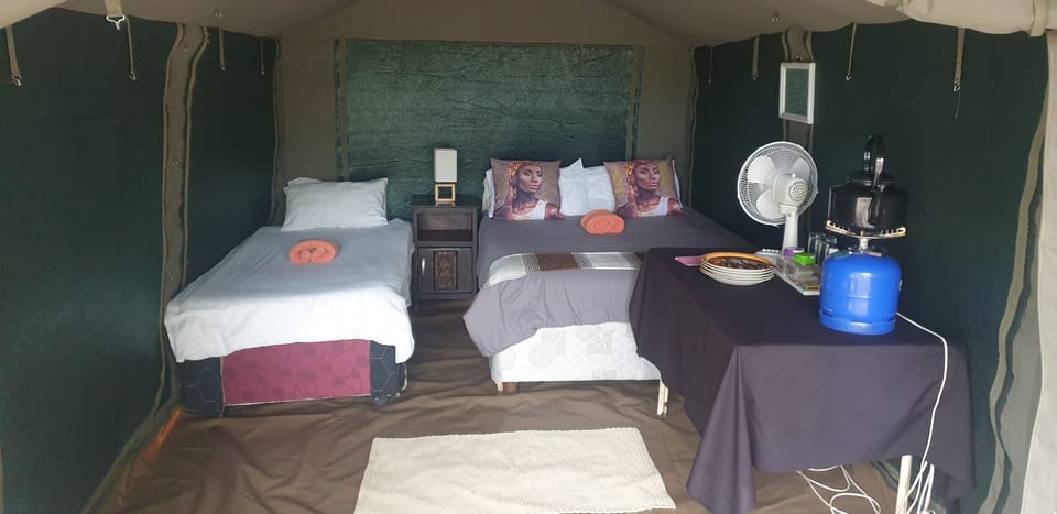 Deluxe Tent | WiFi (free), bed sheets