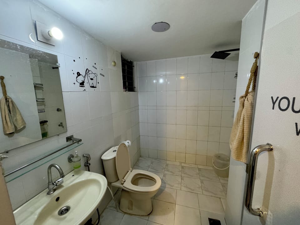 Standard Shared Dormitory, Non Smoking, City View | Bathroom | Hydromassage showerhead, free toiletries, children's robes, slippers