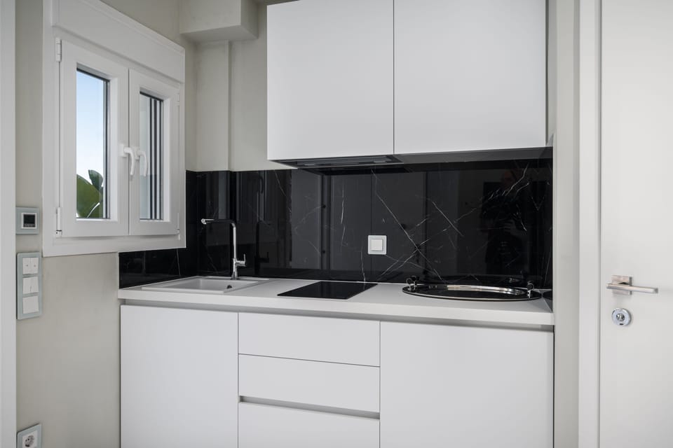 Luxury Villa, Private Pool, Sea View | Private kitchen | Fridge, microwave, oven, stovetop