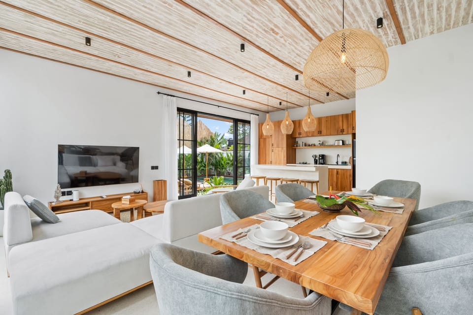 Villa | Living area | Flat-screen TV
