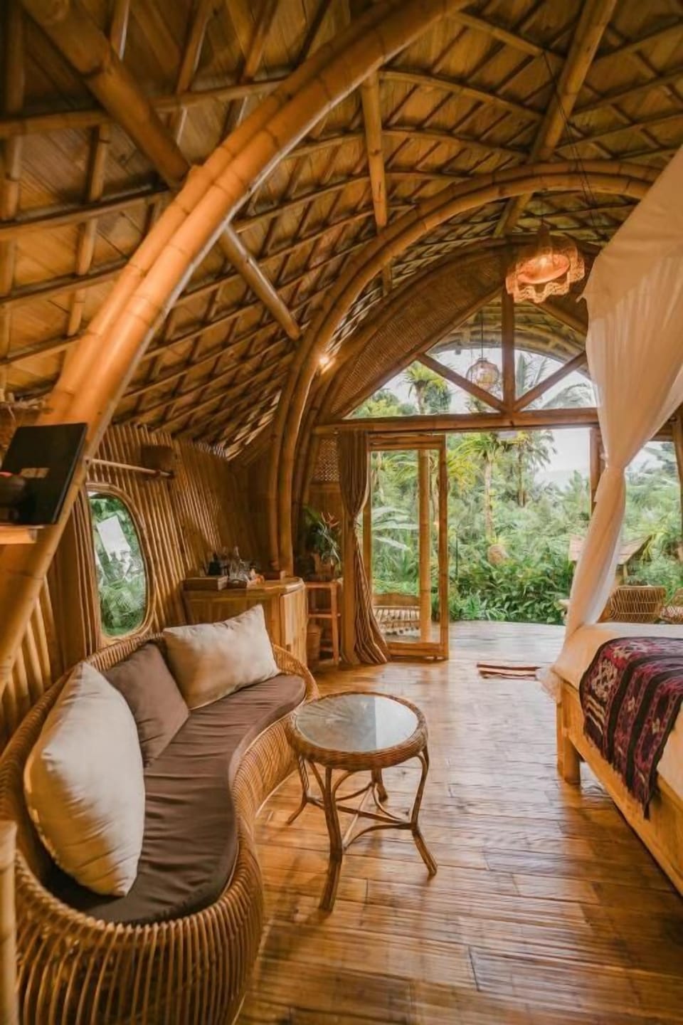 Romantic Villa | 1 bedroom, individually decorated, individually furnished, desk