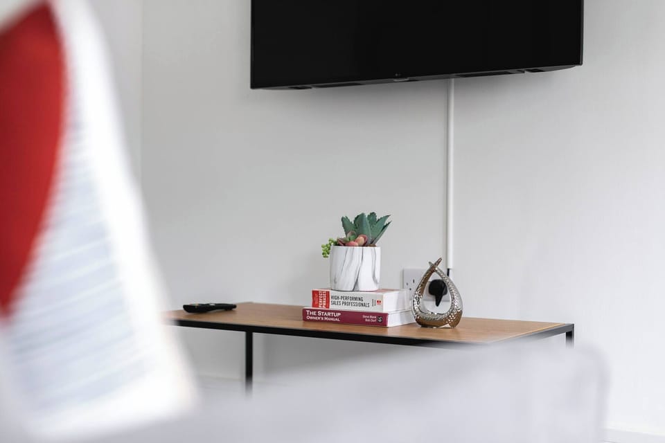 Apartment, 1 Bedroom | Living room