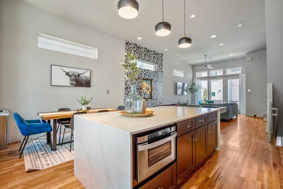 House | Private kitchen | Fridge, stovetop