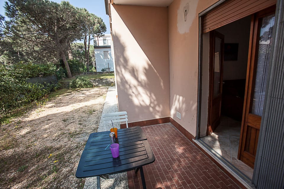 Apartment, 2 Bedrooms, Patio, Garden View | Exterior