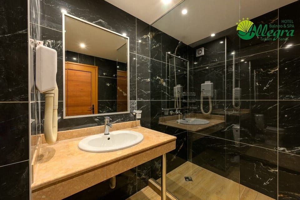 Deluxe Room | Desk, soundproofing, free WiFi, bed sheets