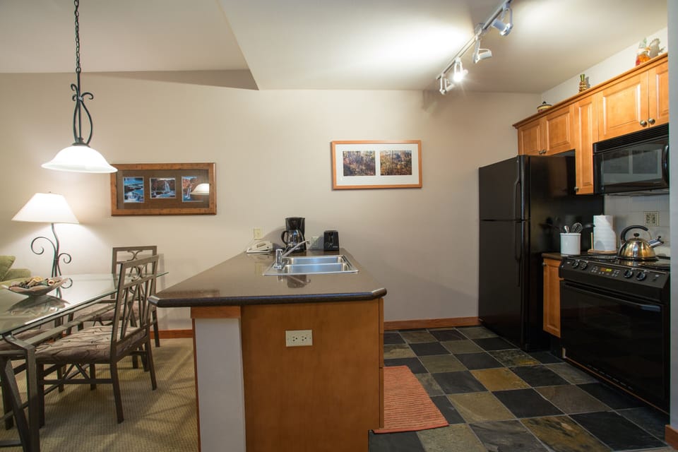 Condo, 1 Bedroom | Private kitchen | Coffee/tea maker, fridge, oven, toaster