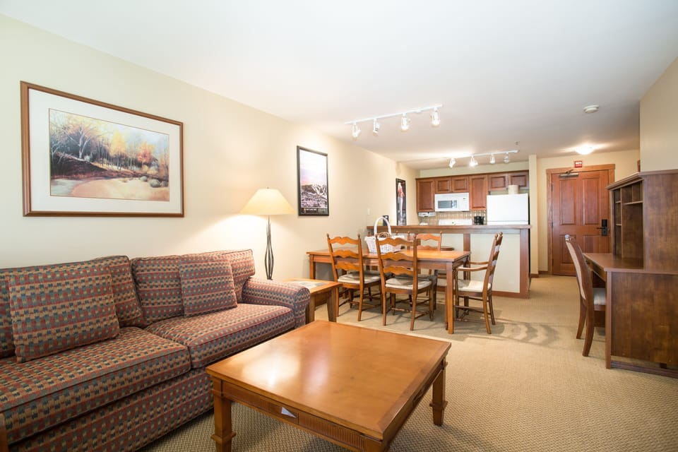 Condo, 1 Bedroom | Interior