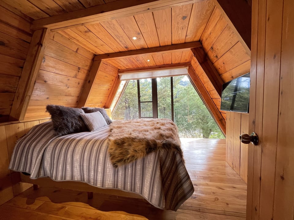 Elite Cabin | 2 bedrooms