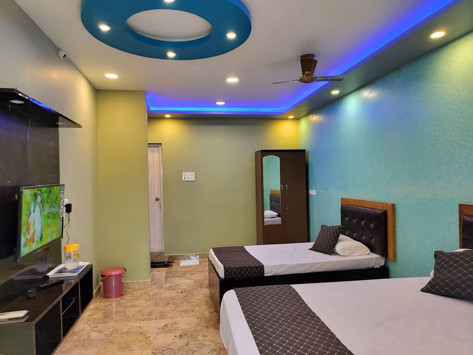 Executive Triple Room | Individually decorated, individually furnished, laptop workspace