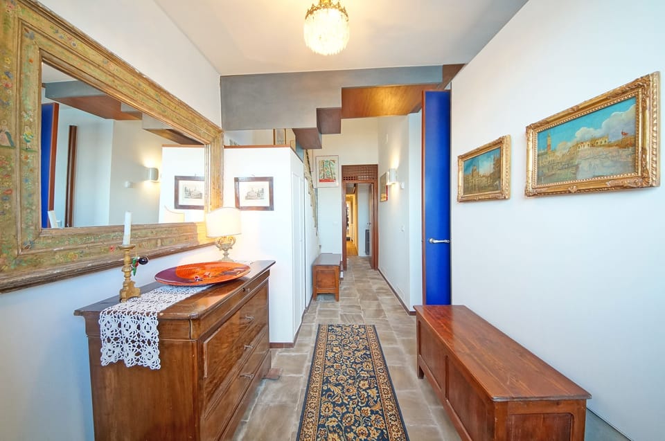 Apartment | 1 bedroom, desk, soundproofing, iron/ironing board