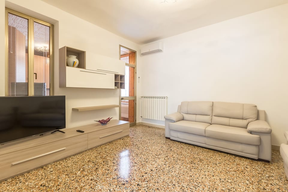Apartment | Living area | 32-inch flat-screen TV with digital channels
