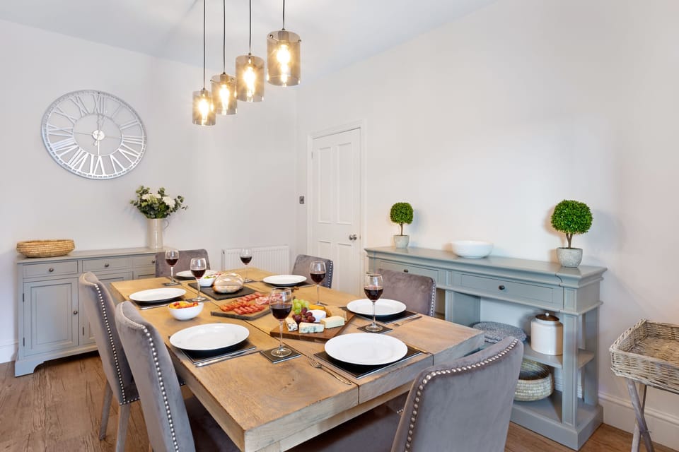 Cottage | Interior