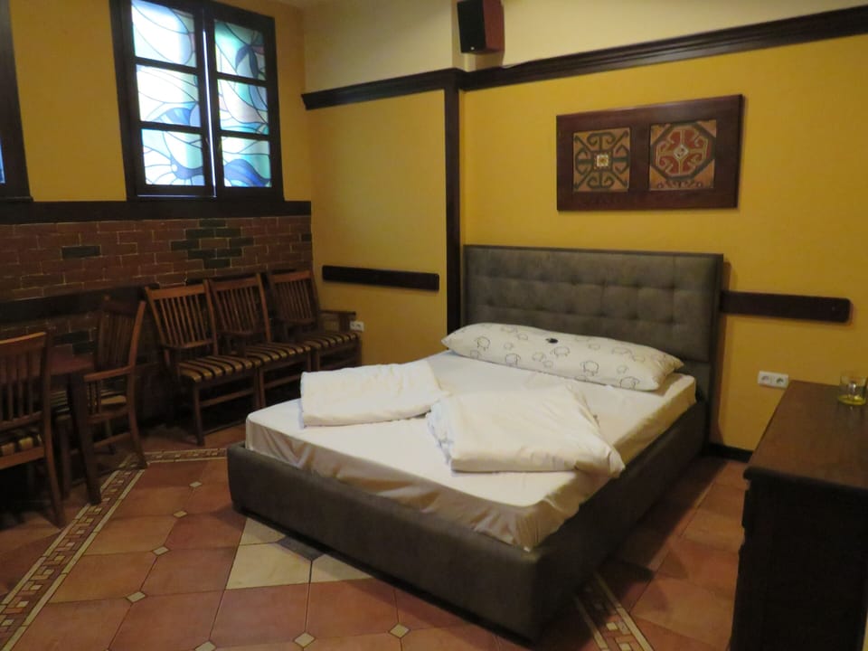 Design Double Room | Desk, soundproofing, free WiFi