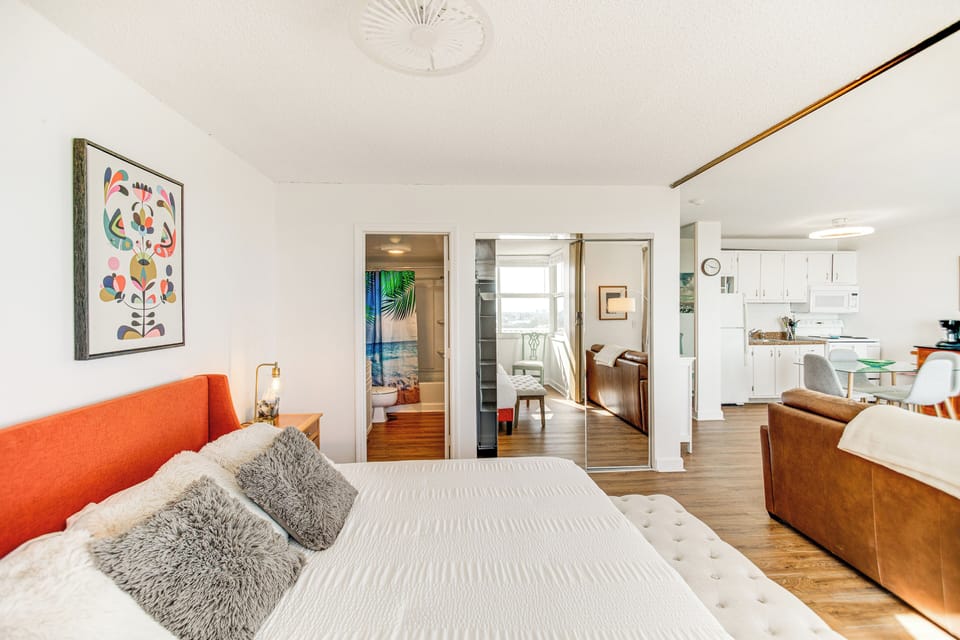 Apartment (0 Bedroom) | Interior
