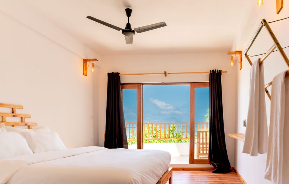 Deluxe Double or Twin Room | Down comforters, memory foam beds, free minibar items, in-room safe