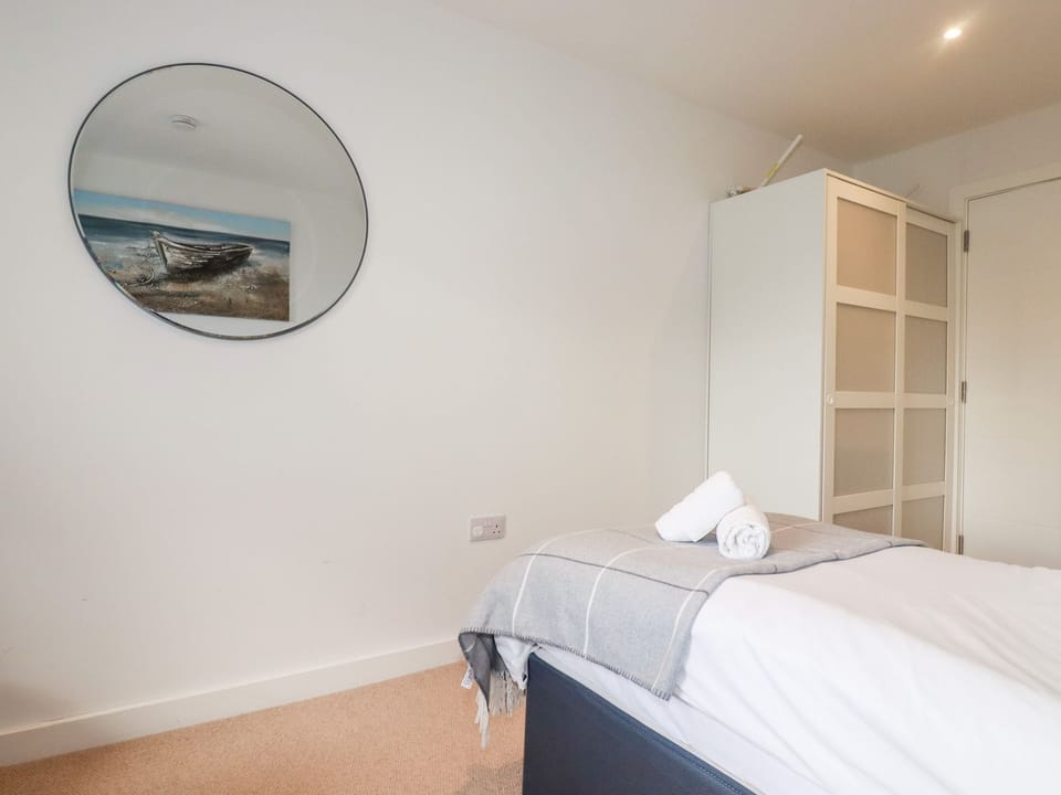 2 bedrooms, individually decorated, individually furnished, free WiFi