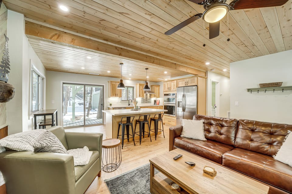House (3 Bedrooms) | Interior