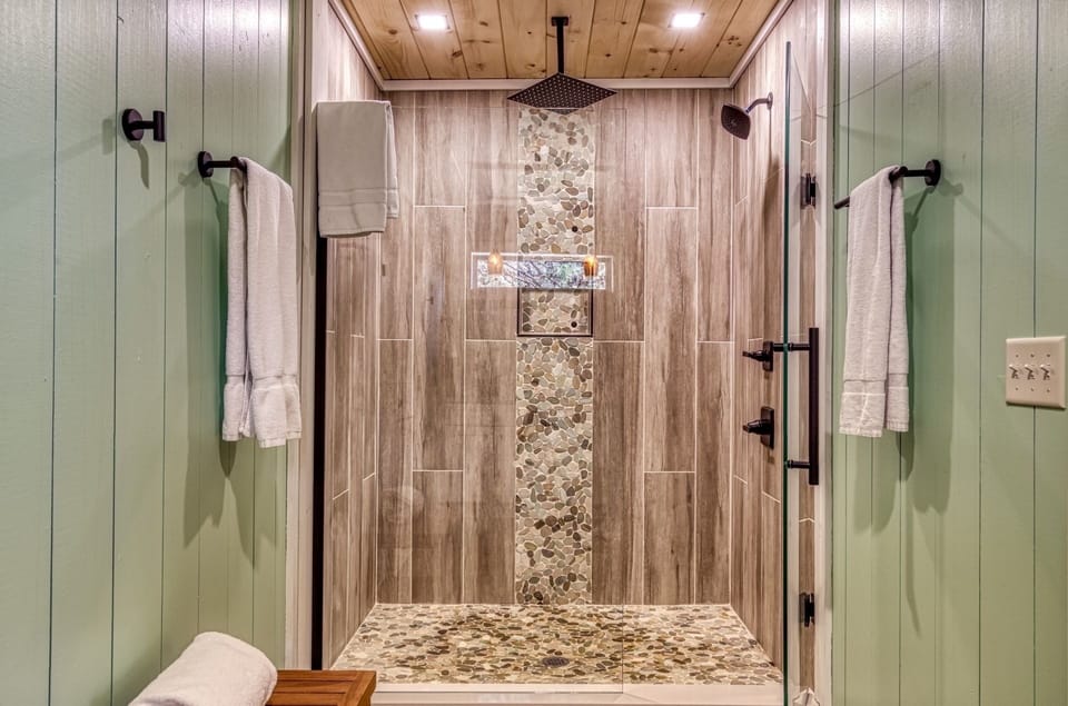 Er29 - Pop's Perch 2 Bedroom Cabin by RedAwning Cabin in Pigeon Forge