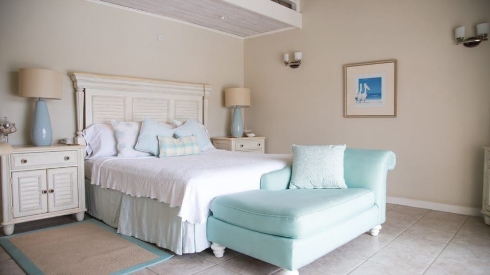 Waterfront 2-bed Townhouse - Harbour 17 2 Bedroom Townhouse by RedAwning House in Caribbean