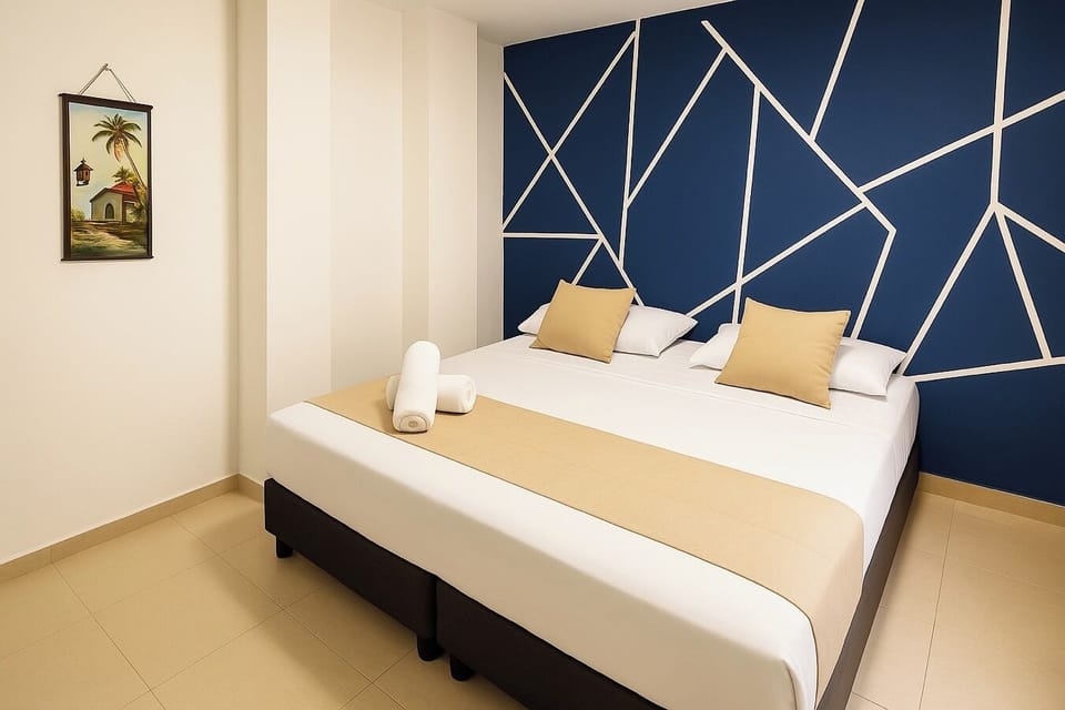 Minibar, soundproofing, WiFi (free)