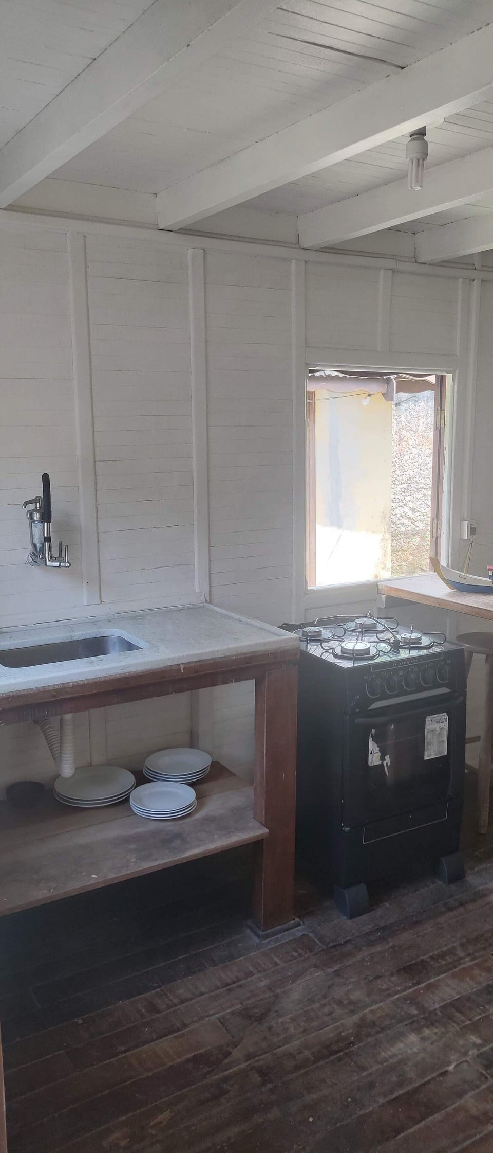 Economy Chalet | Private kitchen | Shared fridge, microwave, cookware/dishes/utensils, cleaning supplies