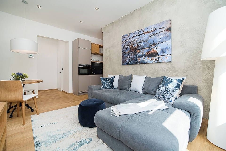 Apartment, 1 Bedroom, Garden View | Living area