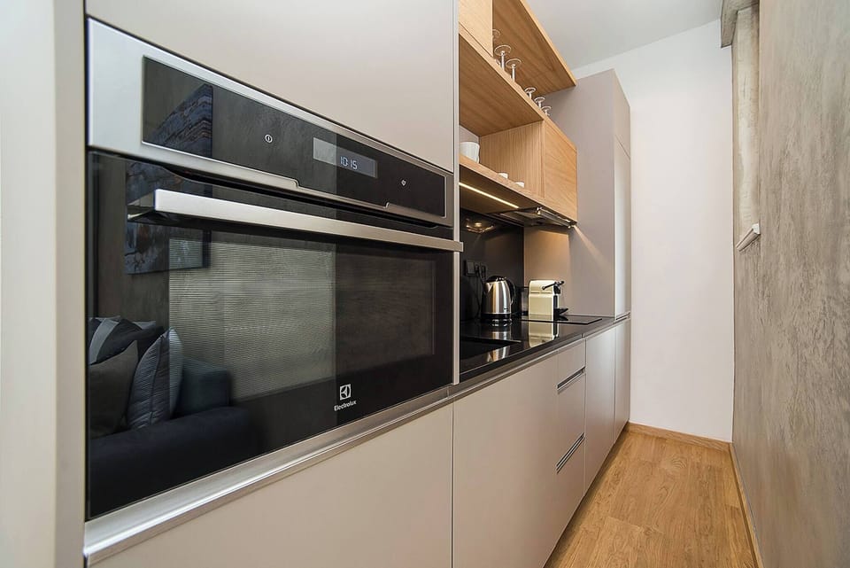 Apartment, 1 Bedroom, Garden View | Interior