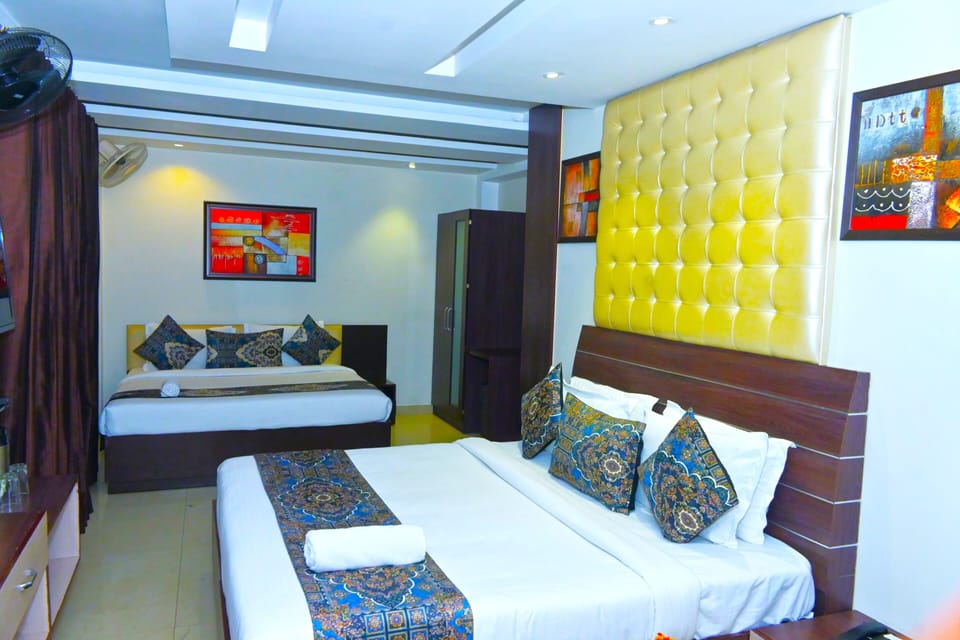 Family Room | WiFi (free)
