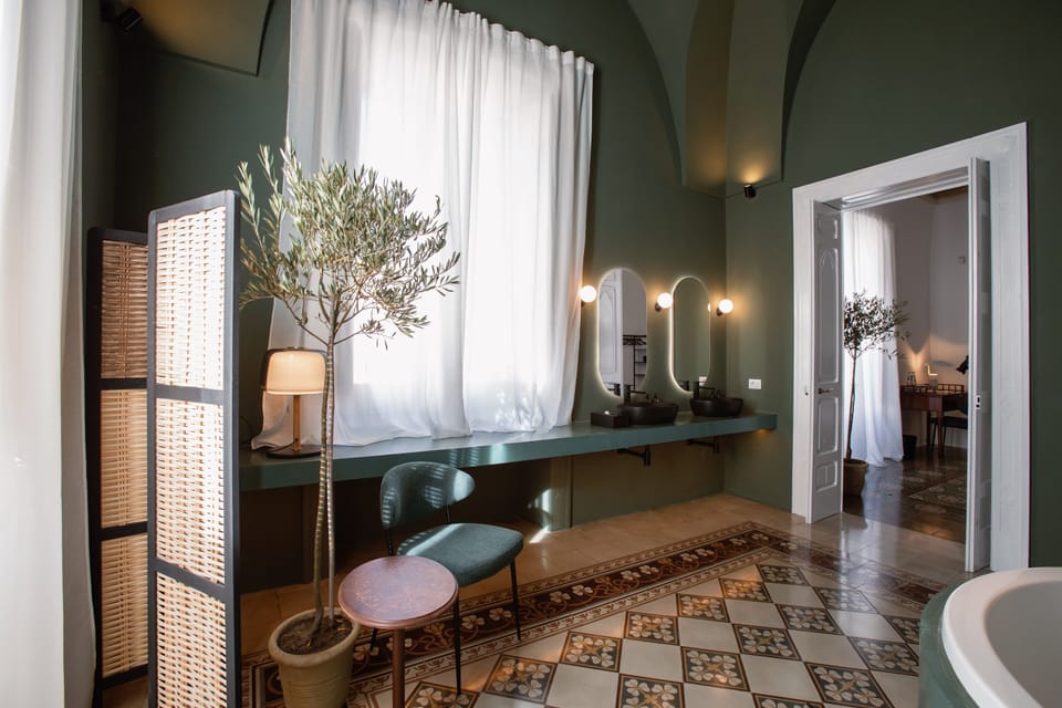 Exclusive Room, Balcony | Bathroom | Designer toiletries, hair dryer, bathrobes, slippers