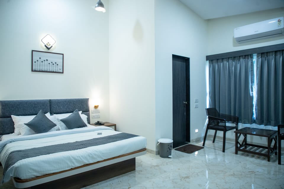 Executive Room | 1 bedroom, desk, free WiFi