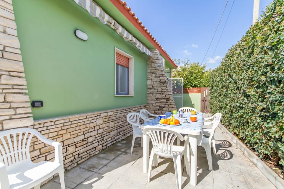 Standard Villa, 2 Bedrooms, Air conditioning (Villetta Belvedere 400 Meters From) | Outdoor dining