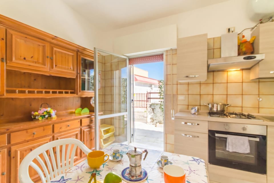 Standard Villa, 2 Bedrooms, Air conditioning (Villetta Belvedere 400 Meters From) | Private kitchen