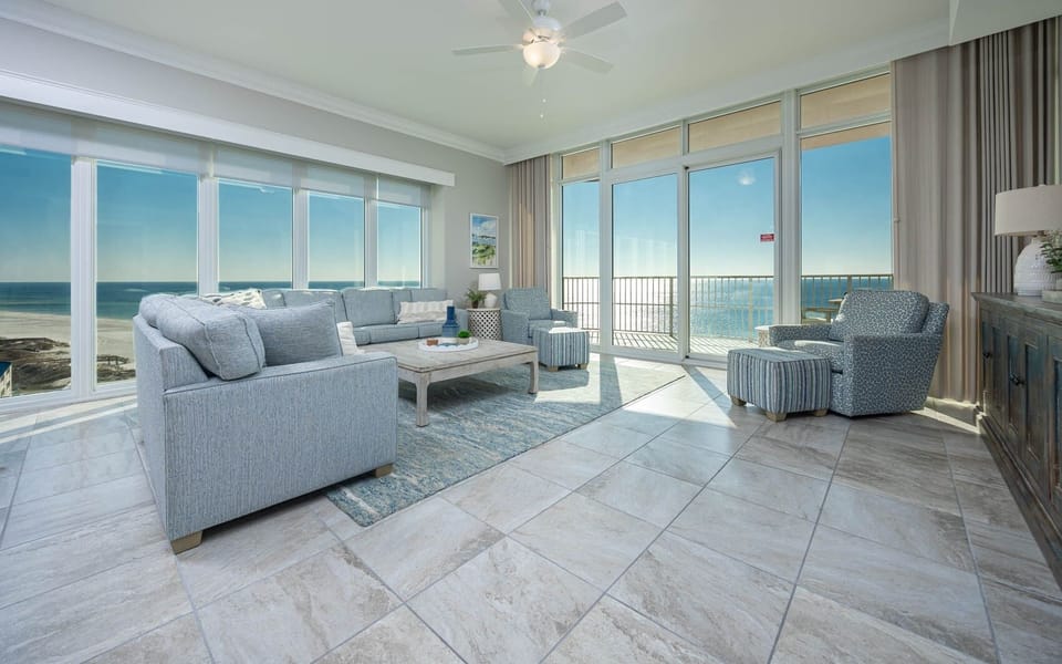 Condo, 4 Bedrooms | Living area