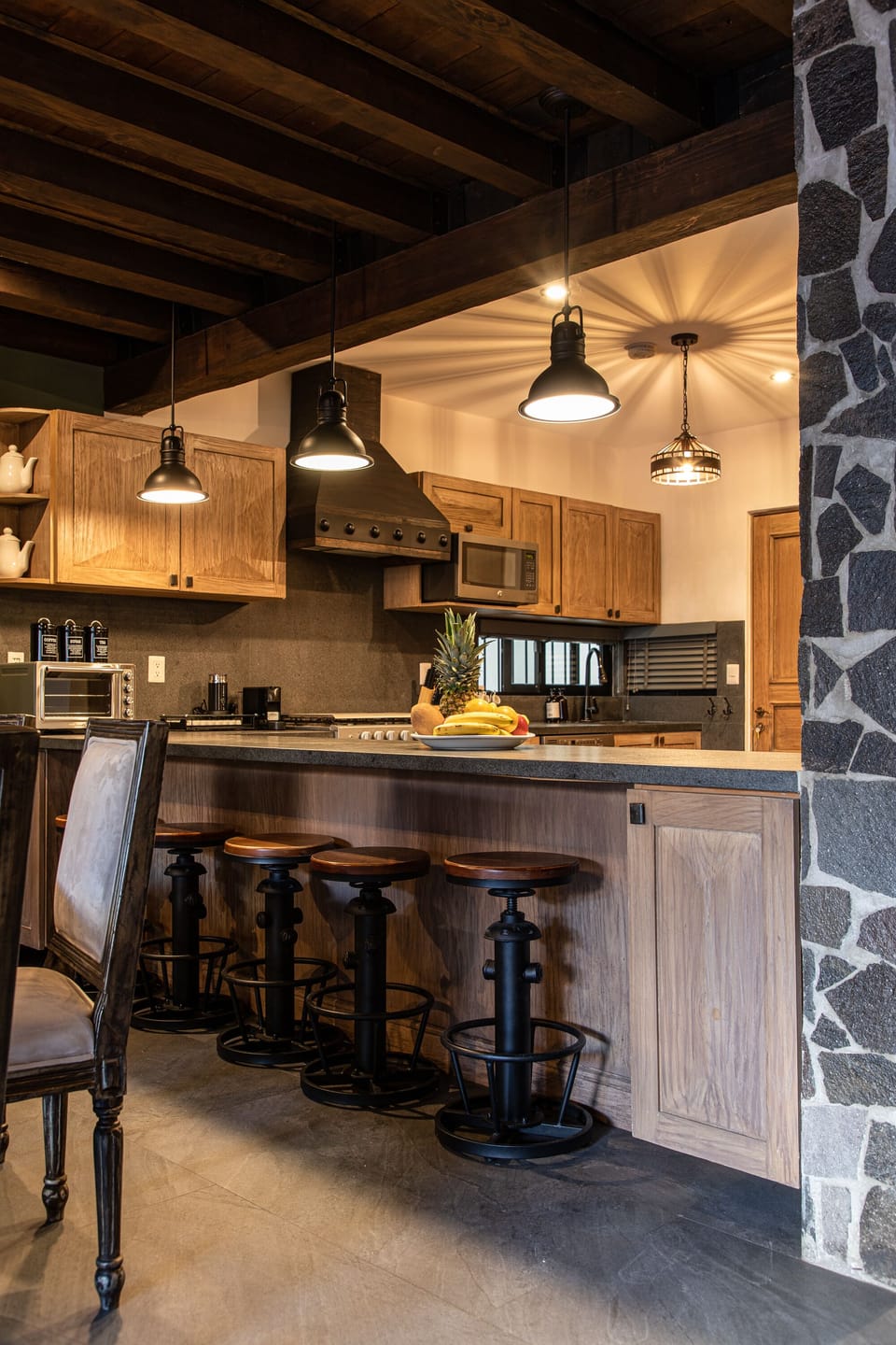 Exclusive House | Private kitchen | Full-size fridge, microwave, oven, dishwasher
