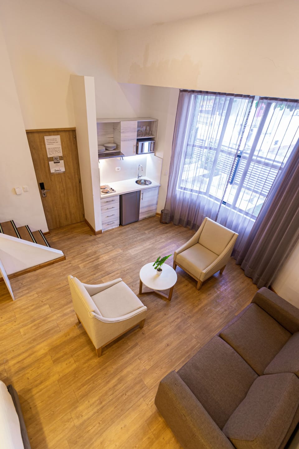 Deluxe Suite | Living area