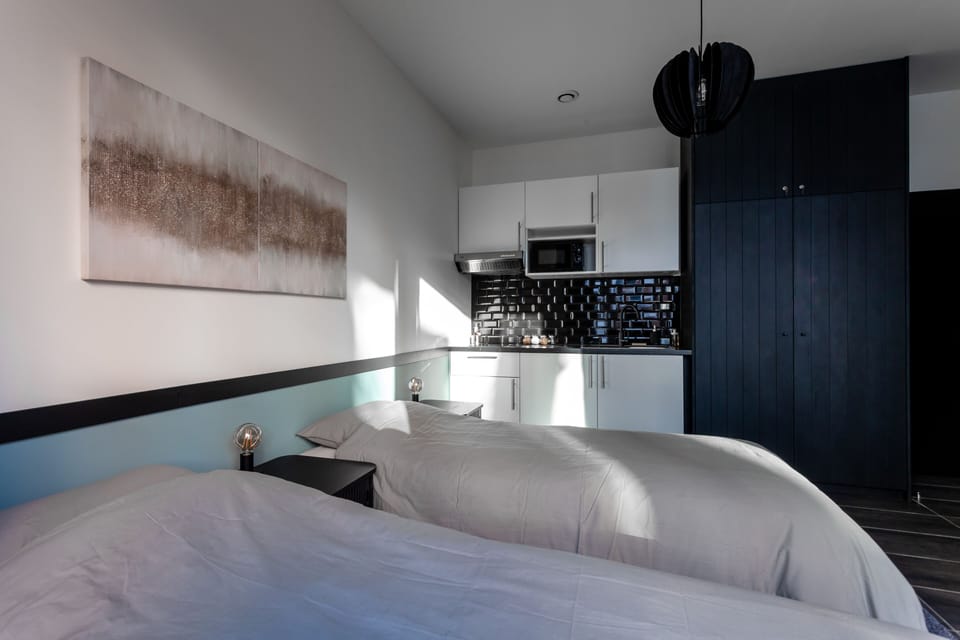 Standard Studio | Private kitchen | Microwave, stovetop, electric kettle, cookware/dishes/utensils